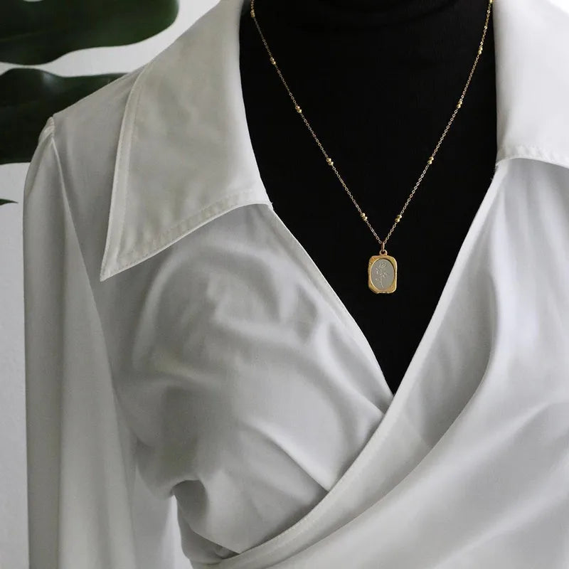Wholesale Vintage Style Rose Flower Stainless Steel Titanium Steel Plating Pendant Necklace
